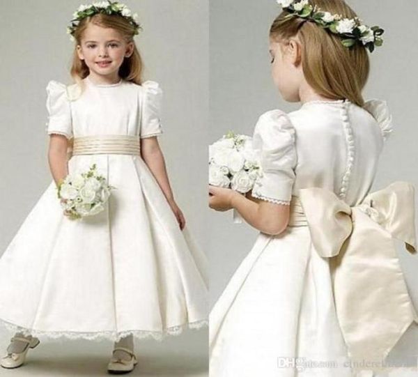 2020 a line flower girls dresses vintage short sleeves satin little girls ruched bow sash lace edges communion pageant prom party 9710275, White;blue
2020 a line flower girls dresses vintage short sleeves satin little girls ruched bow sash lace edges communion pageant prom party 9710275, White;blue