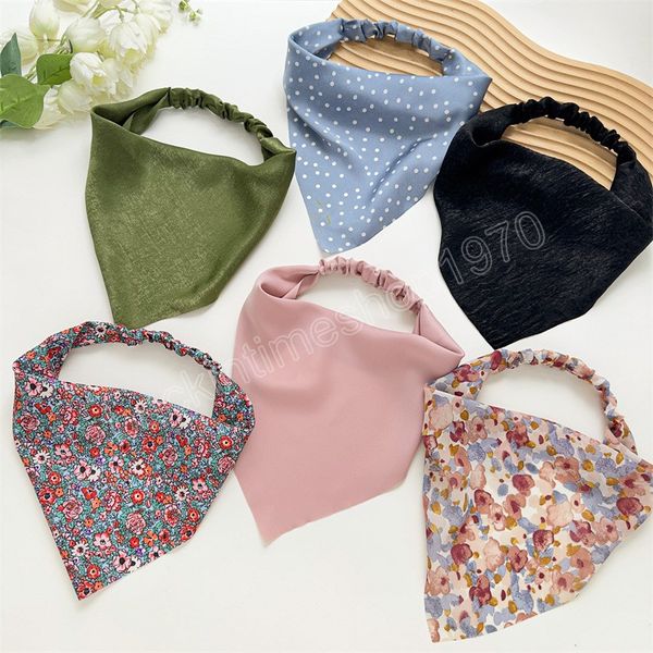 new woman solid summer head scarf satin triangle bandanas lady fashion printing elastic hairband girls hair accessories, Slivery;white
new woman solid summer head scarf satin triangle bandanas lady fashion printing elastic hairband girls hair accessories, Slivery;white