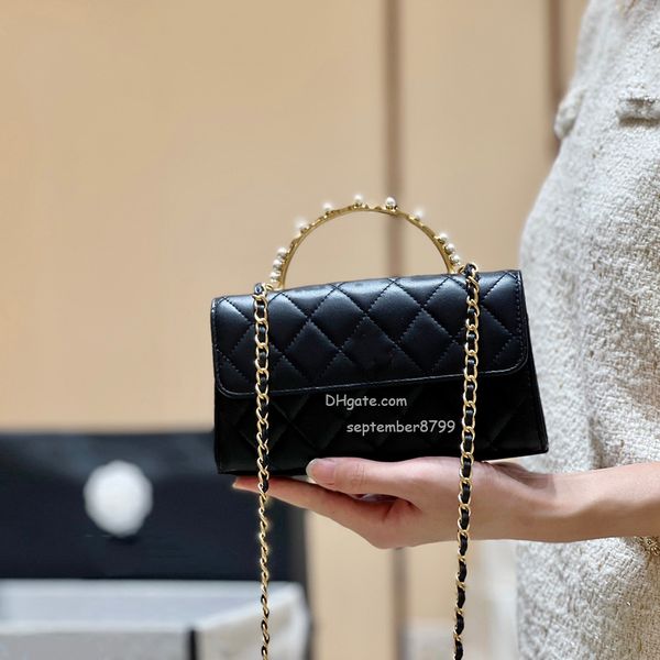 10a luxury designer crossbody bag new 23b pearl letter handbag genuine leather chain bag high end lady flip flap bag imitation shoulder bag
10a luxury designer crossbody bag new 23b pearl letter handbag genuine leather chain bag high end lady flip flap bag imitation shoulder bag