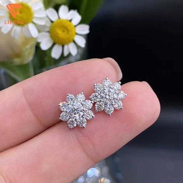 luxury minimalist high jewelry moissanite diamond stud fashion jewelry earrings for women, Silver
luxury minimalist high jewelry moissanite diamond stud fashion jewelry earrings for women, Silver