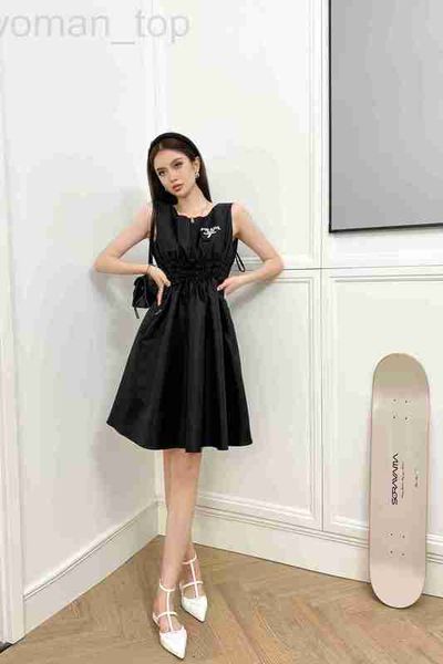 basic & casual dresses designer p family 23 spring/summer new classic nylon series letter printing elastic waist sleeveless slim versatile d, Black;gray
basic & casual dresses designer p family 23 spring/summer new classic nylon series letter printing elastic waist sleeveless slim versatile d, Black;gray