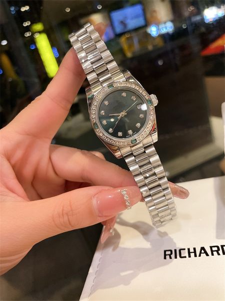 women's automatic watch 316 precision steel case with crystal diamond five-bead steel belt original buckle women's watch 26mm, Slivery;brown
women's automatic watch 316 precision steel case with crystal diamond five-bead steel belt original buckle women's watch 26mm, Slivery;brown