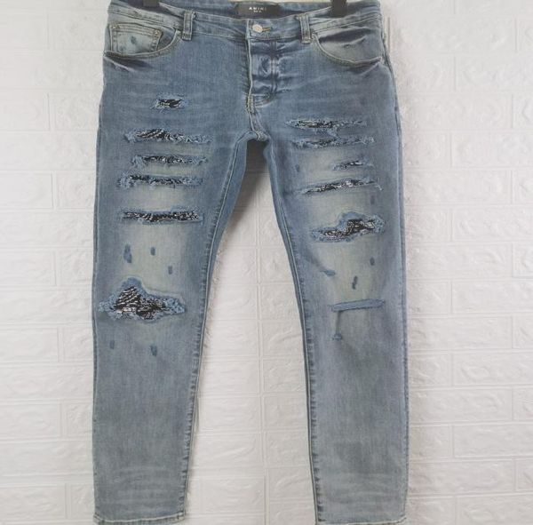 falection mens 21ss amimike distressed bandanna patch ripped denim bluejeans7500023, Blue
falection mens 21ss amimike distressed bandanna patch ripped denim bluejeans7500023, Blue