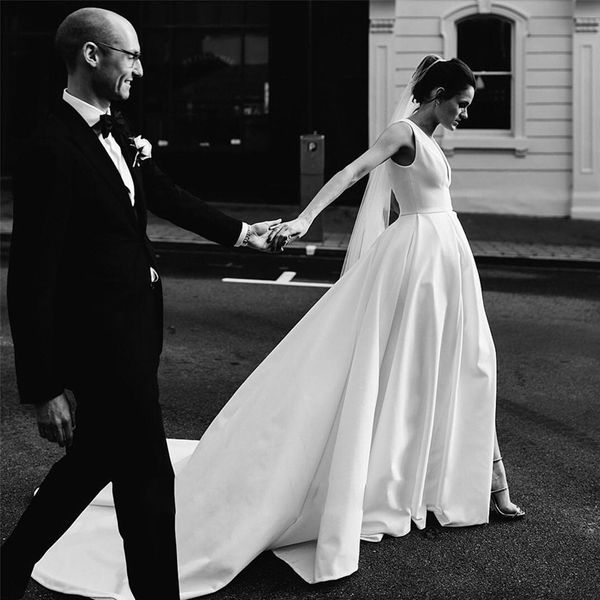 backless split western country wedding dress plus size v neckline satin wedding bridal gown open cut dress for bride, White
backless split western country wedding dress plus size v neckline satin wedding bridal gown open cut dress for bride, White