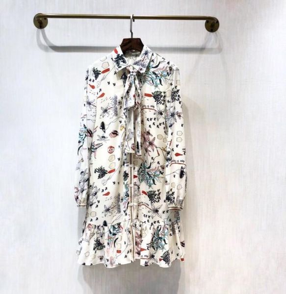 milan runway dress 2020 lapel neck long sleeves designer women dress high end print vestidos de festa 78226017319, Black
milan runway dress 2020 lapel neck long sleeves designer women dress high end print vestidos de festa 78226017319, Black