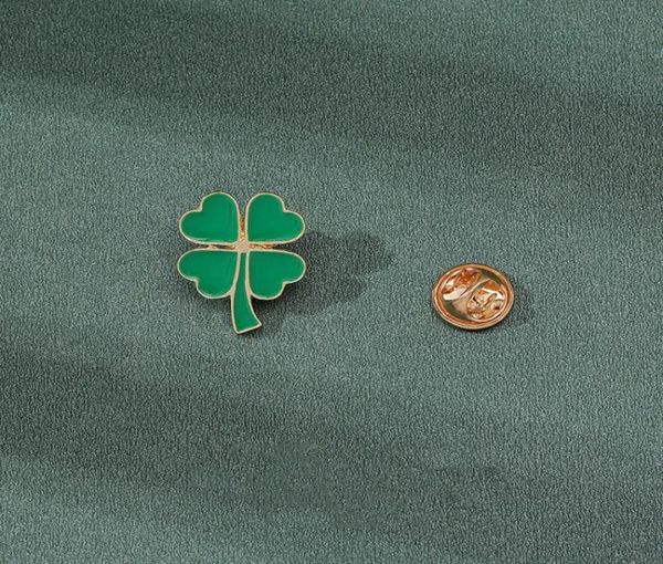 lucky green fourleaf clover pins brooches for women gold plated plant enamel pin jewelry student couple metal badges denim shirt 1884342, Gray
lucky green fourleaf clover pins brooches for women gold plated plant enamel pin jewelry student couple metal badges denim shirt 1884342, Gray