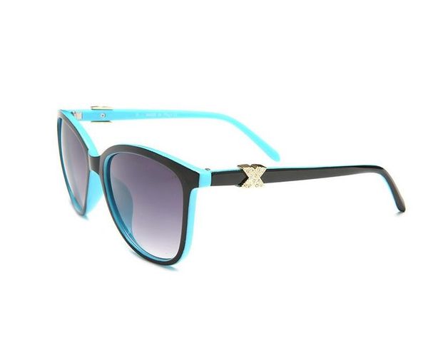 high-end outdoor sports sunglasses driving tourism eye care high-end anti-radiation glasses, White;black
high-end outdoor sports sunglasses driving tourism eye care high-end anti-radiation glasses, White;black