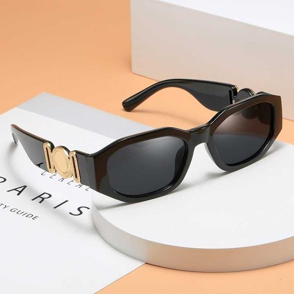 black blue new polygon trend head same sunglasses personality pattern sunglasses, White;black 
black blue new polygon trend head same sunglasses personality pattern sunglasses, White;black