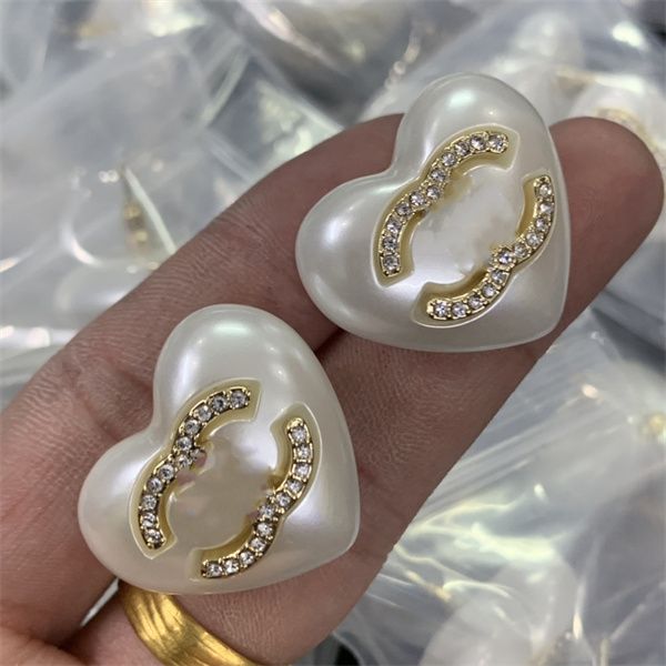 gold stud earring ccity woman luxury designer jewelry women classics c logo hoop crystal pearl earrings 76, Golden;silver
gold stud earring ccity woman luxury designer jewelry women classics c logo hoop crystal pearl earrings 76, Golden;silver