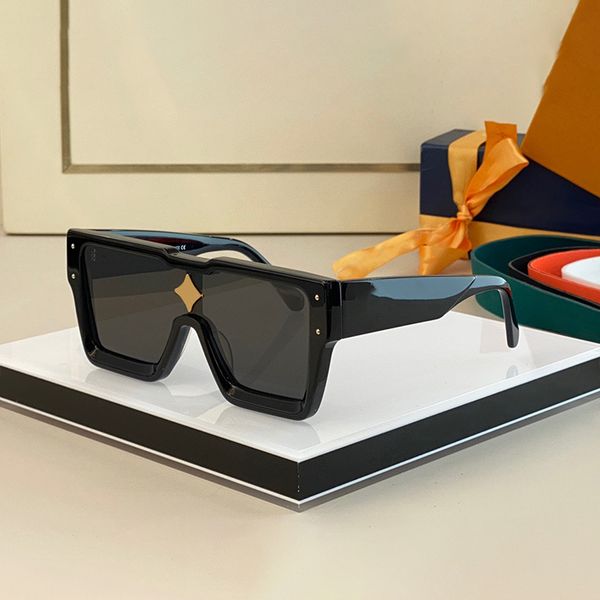cyclone sunglasses mans sunglasses womans square sunglass 1 1 nose frame monogram flower embedded crystal classic design multicolor, White;black
cyclone sunglasses mans sunglasses womans square sunglass 1 1 nose frame monogram flower embedded crystal classic design multicolor, White;black