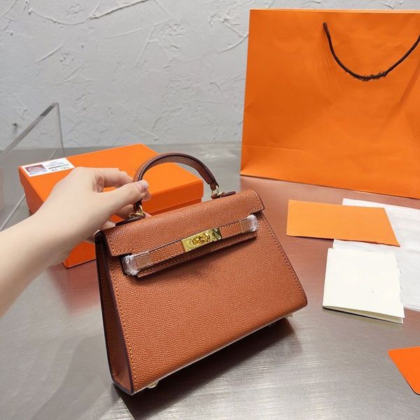 2023 designer bags handmade tote bags luxury ladies handbag classic togo leather purse large capacity shopping shoulderbag gold buckle w
2023 designer bags handmade tote bags luxury ladies handbag classic togo leather purse large capacity shopping shoulderbag gold buckle w