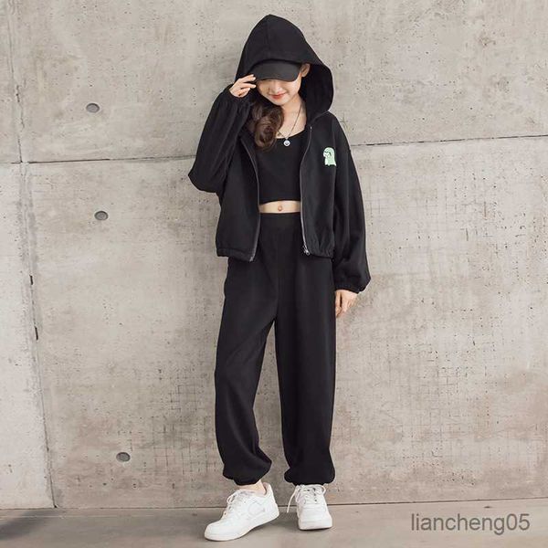 clothing sets spring autumn teen girls clothing sets fashion three piece outfits cardigan sweatshirt vest kids tracksuit suits year r230805, White
clothing sets spring autumn teen girls clothing sets fashion three piece outfits cardigan sweatshirt vest kids tracksuit suits year r230805, White