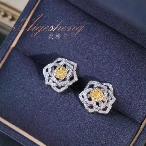 classic vintage fashion jewelry stud earrings18k real gold natural yellow and natural diamond luxury earrings women, Silver
classic vintage fashion jewelry stud earrings18k real gold natural yellow and natural diamond luxury earrings women, Silver