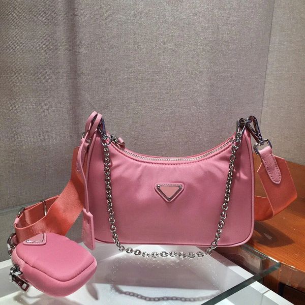 luxury designers re-edition 2000 2005 handbag classic nylon zipper clutch safino bag 7a quality city womens totes bags shoulder cross body m
luxury designers re-edition 2000 2005 handbag classic nylon zipper clutch safino bag 7a quality city womens totes bags shoulder cross body m