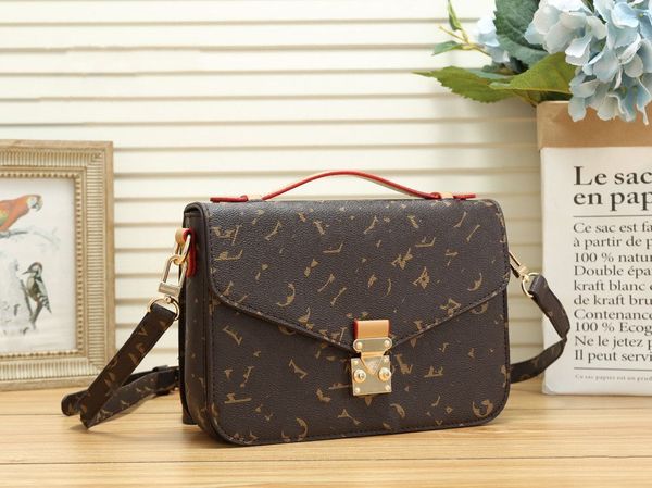 2023 luxurys tote bag designer bag women handbag totes clutch flap handbag classic famous fashion mini travel crossbody summer shoulder wall
2023 luxurys tote bag designer bag women handbag totes clutch flap handbag classic famous fashion mini travel crossbody summer shoulder wall