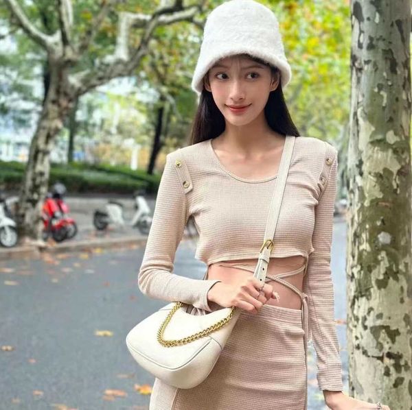 new crescent bag new luxuries and hobo alar aphrodite chain hand restoring ancient ways of the bill lading shoulder inclined leather dress
new crescent bag new luxuries and hobo alar aphrodite chain hand restoring ancient ways of the bill lading shoulder inclined leather dress