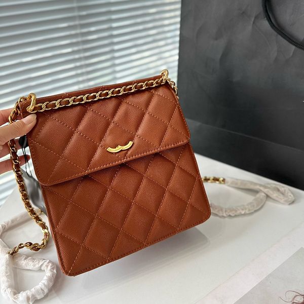 22k designer women mini shoulder bag backpack calfskin flip over diamond hardware metal buckle luxury handbags matelasse chain crossbody bag
22k designer women mini shoulder bag backpack calfskin flip over diamond hardware metal buckle luxury handbags matelasse chain crossbody bag