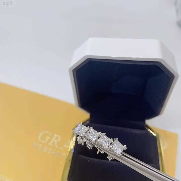 hip hop luxury jewelry sterling silver vermeil moissanite earring iced out vvs diamond s925 earring princess cut 5.5mm studs, Golden
hip hop luxury jewelry sterling silver vermeil moissanite earring iced out vvs diamond s925 earring princess cut 5.5mm studs, Golden