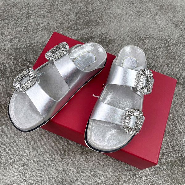 woman fashion slidy viv slippers summer flat sandales cow leather casual shoe slide designer black flash diamond slides travel beach rubber
woman fashion slidy viv slippers summer flat sandales cow leather casual shoe slide designer black flash diamond slides travel beach rubber