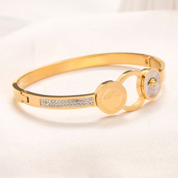 designer bracelet bangle charm bracelet luxury bracelets women letter jewelry crystal plated stainless steel 18k gold wristband cuff fashion, Black
designer bracelet bangle charm bracelet luxury bracelets women letter jewelry crystal plated stainless steel 18k gold wristband cuff fashion, Black