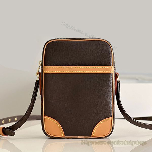 7a crossbody bags designer shoulder bag danuber messenger bag men vintage flower yellow leather camera bag fashion handbag classic zipper cl
7a crossbody bags designer shoulder bag danuber messenger bag men vintage flower yellow leather camera bag fashion handbag classic zipper cl