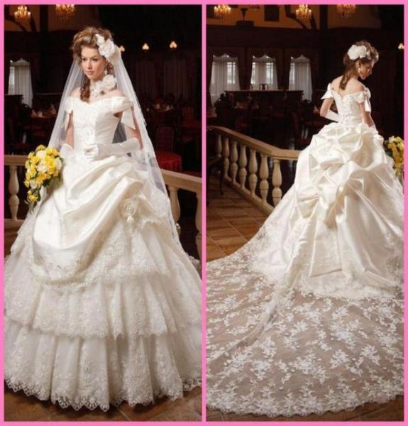 2018 ball gown wedding dresses off shoulder sleeveless tiered ruffles ruched lace wedding gowns court train vintage plus size brid8079149, White
2018 ball gown wedding dresses off shoulder sleeveless tiered ruffles ruched lace wedding gowns court train vintage plus size brid8079149, White