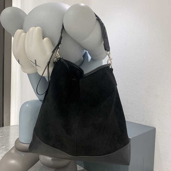 hobo bag vivi handbag women suede wandering single designer shoulder bags underarm cowhide large capacity medieval tote 230805
hobo bag vivi handbag women suede wandering single designer shoulder bags underarm cowhide large capacity medieval tote 230805