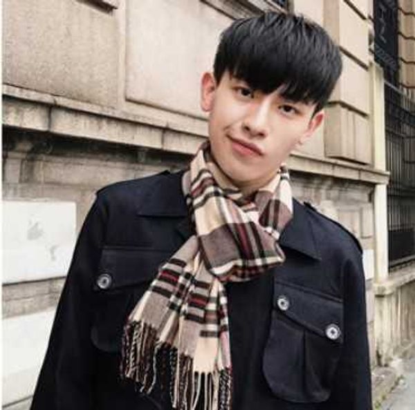 designer b urbbery scarf for women and men for winter new autumn imitation cashmere warm scarf versatile men's plaid fringe, Blue;gray
designer b urbbery scarf for women and men for winter new autumn imitation cashmere warm scarf versatile men's plaid fringe, Blue;gray
