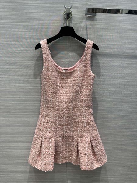 milan runway dress 2023 new autumn winter o neck short sleeve fashion designer dresses brand same style dress 0805-1, Black;pink
milan runway dress 2023 new autumn winter o neck short sleeve fashion designer dresses brand same style dress 0805-1, Black;pink