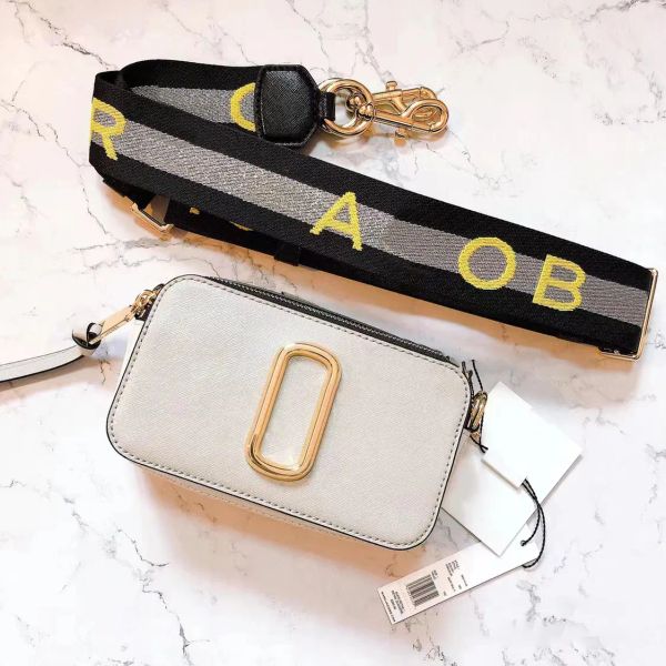 2023 multicolor camera bag designer handbags women wide shoulder straps shoulders bags wallet brand crossbody flap m8945
2023 multicolor camera bag designer handbags women wide shoulder straps shoulders bags wallet brand crossbody flap m8945