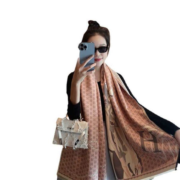 full printed digital printing h letter cashmere for women in autumn and winter new warm scarf shawl 5qh8, Blue;gray
full printed digital printing h letter cashmere for women in autumn and winter new warm scarf shawl 5qh8, Blue;gray
