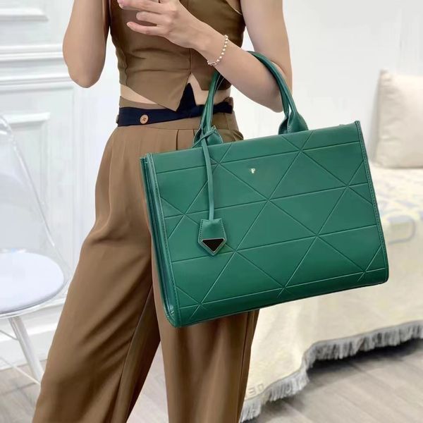 designer bag womens handbags ladies casual tote pu leather fashion shoulder bags female purse luxury handbages purses
designer bag womens handbags ladies casual tote pu leather fashion shoulder bags female purse luxury handbages purses