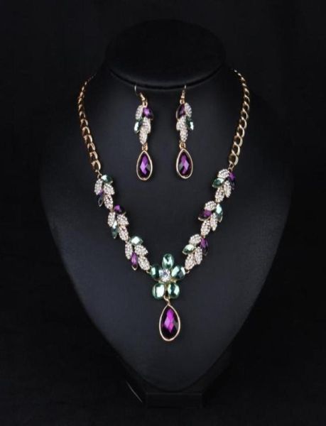 purple or blue rhinestone pendant statement necklace earrings jewelry set fashion jewelry bridal wedding dress jewelry sets68758858567270, White
purple or blue rhinestone pendant statement necklace earrings jewelry set fashion jewelry bridal wedding dress jewelry sets68758858567270, White