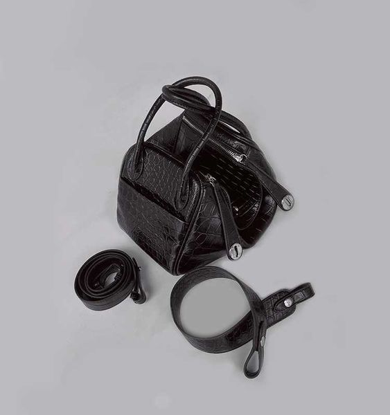 h ermes lindiss tote bags original edition online store 2023 new genuine leather pillow wrap with cowhide crocodile pattern 26 lin with real
h ermes lindiss tote bags original edition online store 2023 new genuine leather pillow wrap with cowhide crocodile pattern 26 lin with real