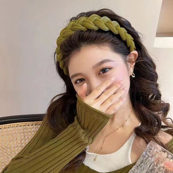 2023 net red hair hoop hair band vintage fried dough twists new high head hair clip headwear women's korean advanced pressure hair band
2023 net red hair hoop hair band vintage fried dough twists new high head hair clip headwear women's korean advanced pressure hair band