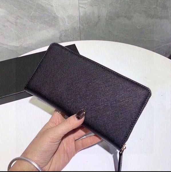 designer bags wallets zero purses zipper wallet woman fashion casual luxury men women leather purse classic letters coin purse interior pock, Red;black
designer bags wallets zero purses zipper wallet woman fashion casual luxury men women leather purse classic letters coin purse interior pock, Red;black