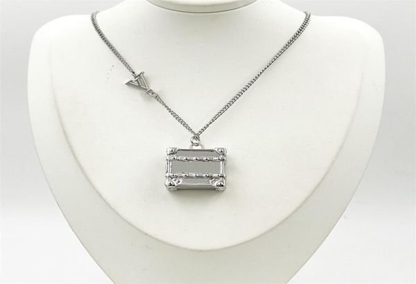 designers necklaces pendant necklace women men luxury gold silver trunk locket design fashion jewelry party gifts 04295yb9273684
designers necklaces pendant necklace women men luxury gold silver trunk locket design fashion jewelry party gifts 04295yb9273684
