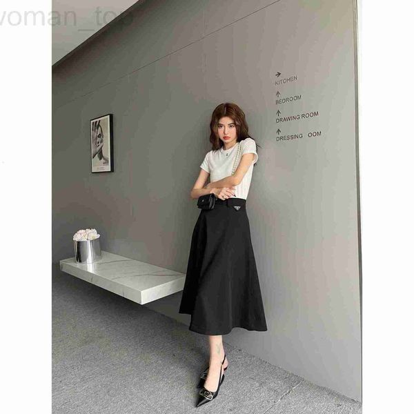 skirts designer p family 23 spring/summer new fashion classic triangle decoration temperament commuter style versatile half umbrella skirt n, Black
skirts designer p family 23 spring/summer new fashion classic triangle decoration temperament commuter style versatile half umbrella skirt n, Black