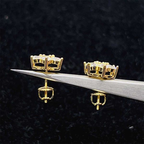 beautiful flower shape s925 gold plated vvs moissanite diamond with gra certificate stud earrings, Golden
beautiful flower shape s925 gold plated vvs moissanite diamond with gra certificate stud earrings, Golden