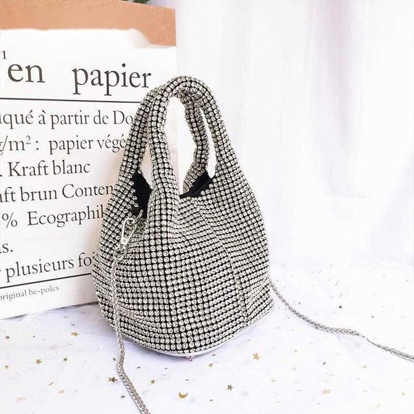 evening bags shiny diamonds clutch bag women korean soft rhinestone purse ladies chain crystal shoulder dinner party 230427
evening bags shiny diamonds clutch bag women korean soft rhinestone purse ladies chain crystal shoulder dinner party 230427