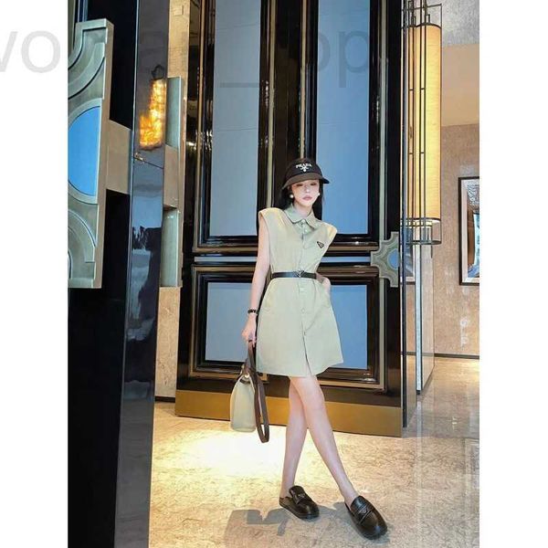 basic & casual dresses designer new functional style inverted triangle decoration handsome versatile sleeveless vest dress with belt fur1 hu, Black;gray
basic & casual dresses designer new functional style inverted triangle decoration handsome versatile sleeveless vest dress with belt fur1 hu, Black;gray