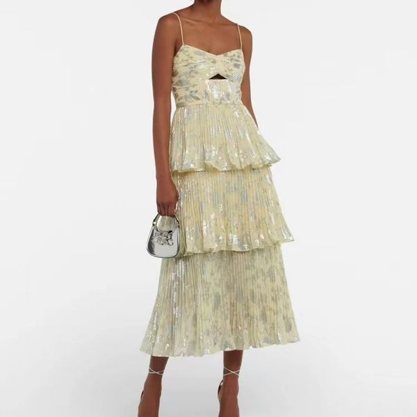 urban dresses 2023 spring and summer women clothing charming yellow chiffon bronzing pleated cake long suspender dress 230804, White;black
urban dresses 2023 spring and summer women clothing charming yellow chiffon bronzing pleated cake long suspender dress 230804, White;black