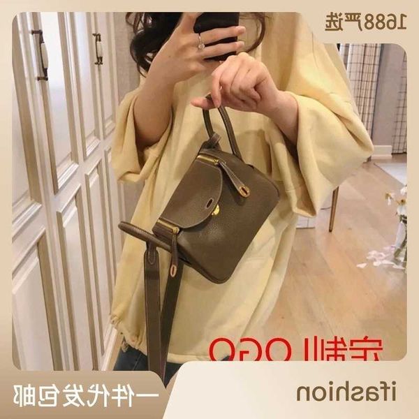 9a original h ermes lindiss tote bags online shop 2022 new litchi pattern lindi bag mini pillow genuine leather one shoulder oblique straddl
9a original h ermes lindiss tote bags online shop 2022 new litchi pattern lindi bag mini pillow genuine leather one shoulder oblique straddl