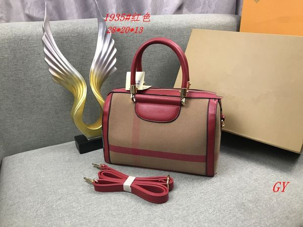 luxurys designer bag fashion women crossbody shoulderbag leather handbag lady cosmetic crossbody tote bag 1935# wallet lady clu
luxurys designer bag fashion women crossbody shoulderbag leather handbag lady cosmetic crossbody tote bag 1935# wallet lady clu