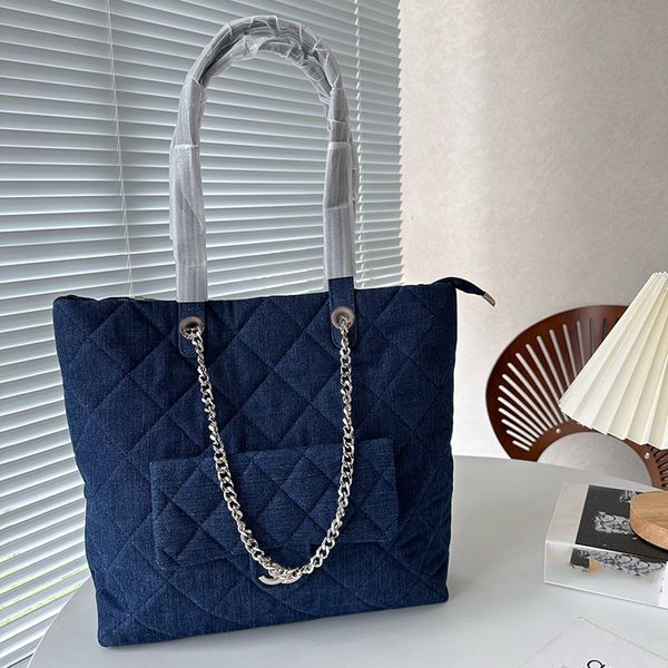 women vertical shoulder bag large shopping bag diamond leather denim bag hardware metal buckle hand crossbody bags luxury handbags multi poc
women vertical shoulder bag large shopping bag diamond leather denim bag hardware metal buckle hand crossbody bags luxury handbags multi poc