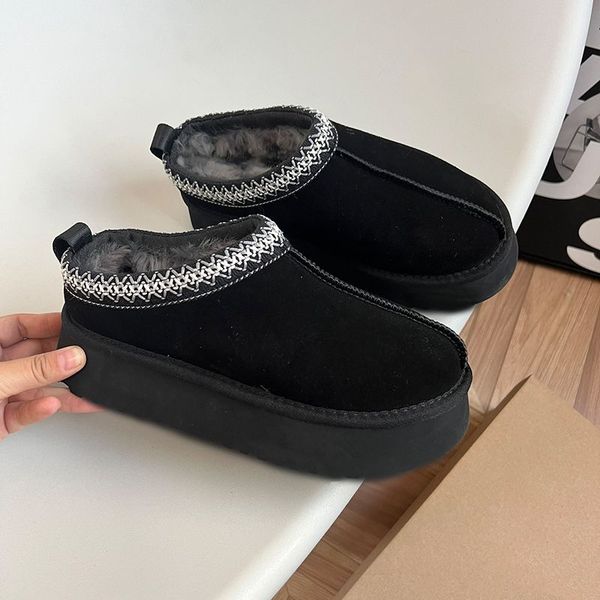 new designer women snow boots ankle boots round toe platform girls' luxury short boots designer fashion casual shoes factory shoes 35-4, Black
new designer women snow boots ankle boots round toe platform girls' luxury short boots designer fashion casual shoes factory shoes 35-4, Black