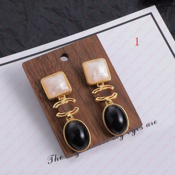 bronze golden silver charm earrings collection. fashion brand luxury designer earrings for women. valentine's day wedding bride gift hi
bronze golden silver charm earrings collection. fashion brand luxury designer earrings for women. valentine's day wedding bride gift hi