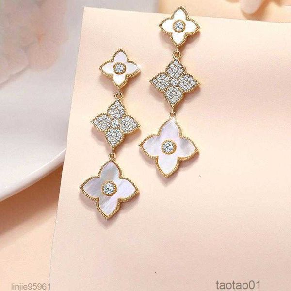 stud nothing2 fashion clover earrings long tassel temperament ladies jewelrystudk699, Golden;silver
stud nothing2 fashion clover earrings long tassel temperament ladies jewelrystudk699, Golden;silver