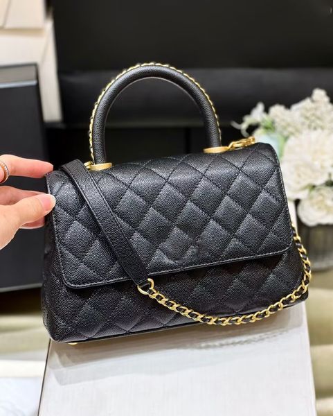 7a 2023 genuine leather handbag women bag original box shoulder purse chain, Black;red
7a 2023 genuine leather handbag women bag original box shoulder purse chain, Black;red