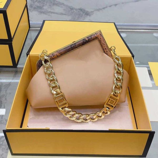 f-classic clip bag shoulder bags womens designer bag 14 colors luxurys handbag gold chain crossbody bags ladies fashion f letter coin purse
f-classic clip bag shoulder bags womens designer bag 14 colors luxurys handbag gold chain crossbody bags ladies fashion f letter coin purse